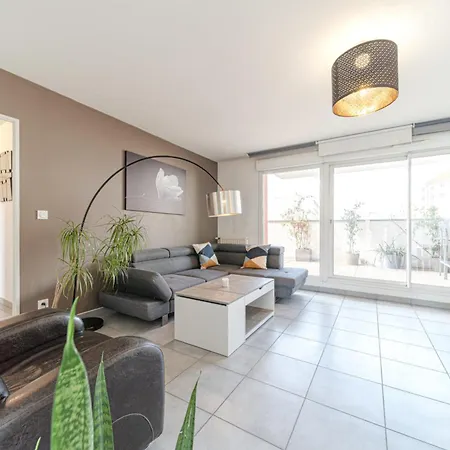 Chez Edouard Spacious 6 People Gratte Ciel Villeurbanne Exterior photo